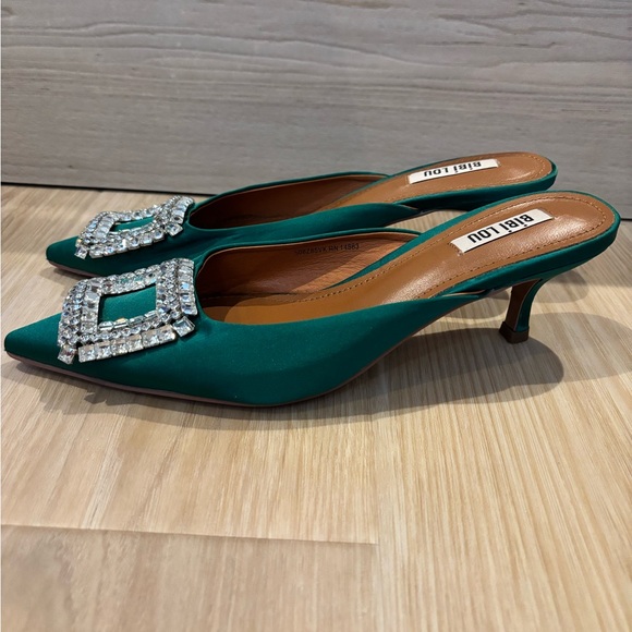 BiBi LOU Green Kitten Heels - Picture 2 of 4